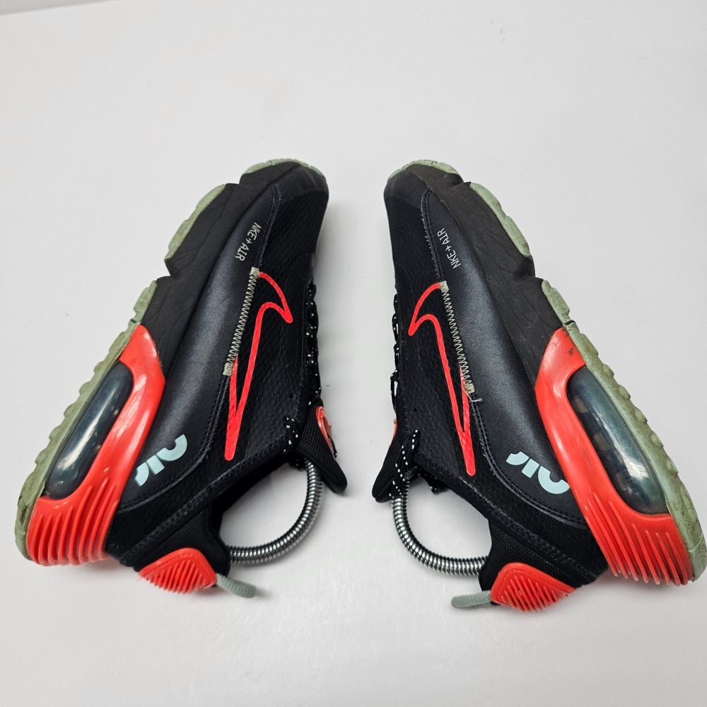 Nike Shoes Youth 6.5 Black Glacier Ice Bright‎ Crimson Air Max 2090 GS Running - Picture 3 of 8